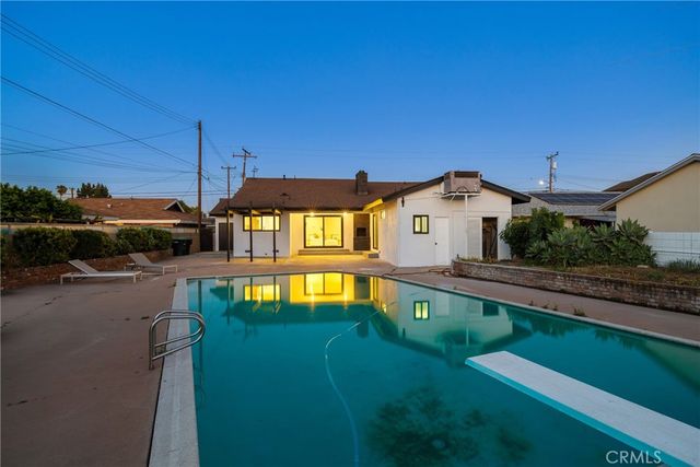 15529 Cornuta, Bellflower, CA 90706
