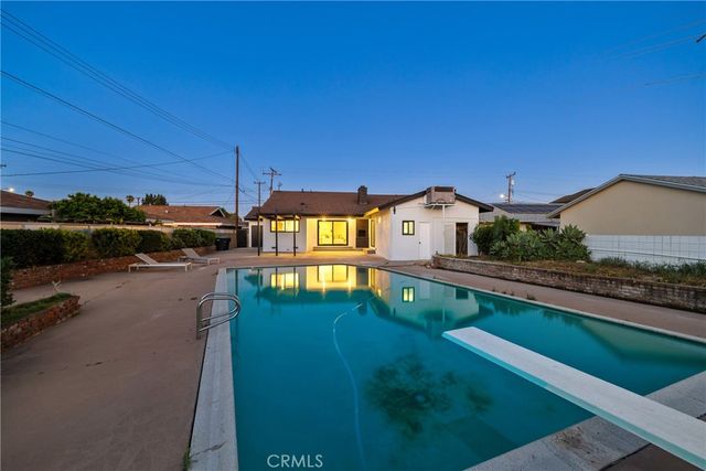 15529 Cornuta, Bellflower, CA 90706