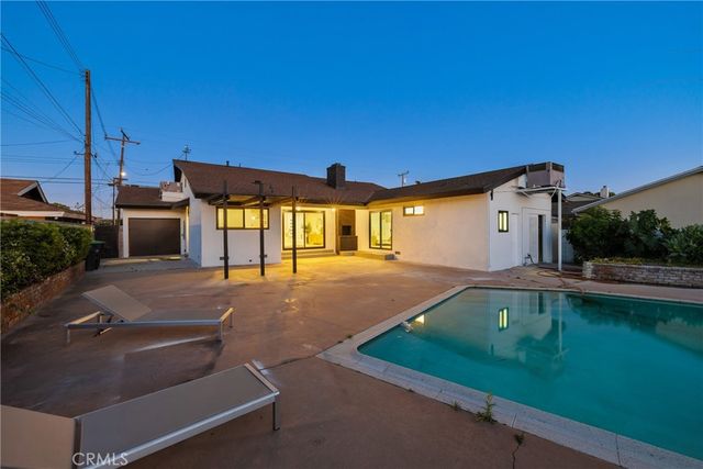 15529 Cornuta, Bellflower, CA 90706