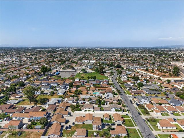 15529 Cornuta, Bellflower, CA 90706