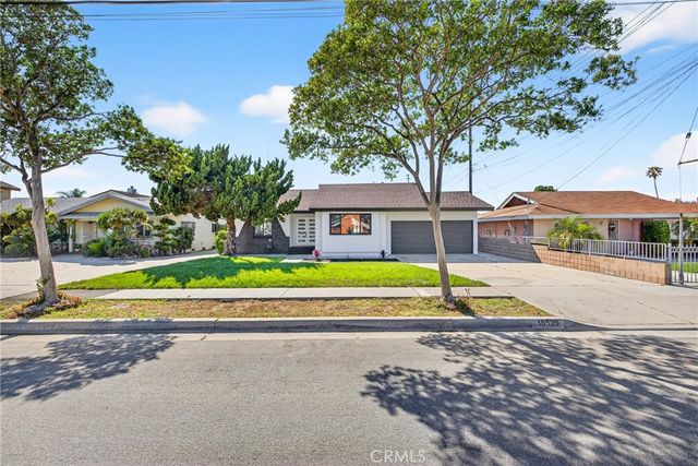 15529 Cornuta, Bellflower, CA 90706