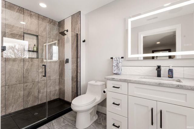 18455 Forest Glade Drive, South Bend, IN 46637