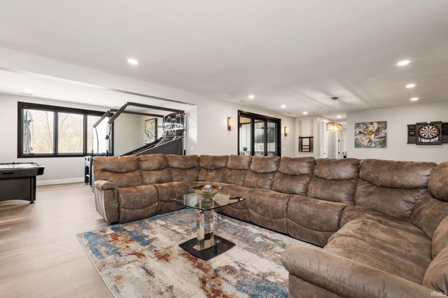18455 Forest Glade Drive, South Bend, IN 46637