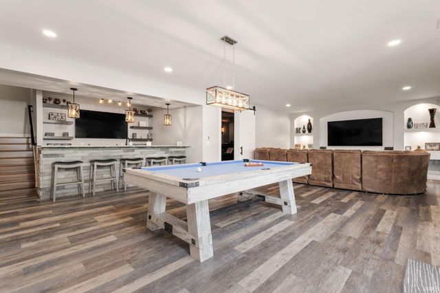 18455 Forest Glade Drive, South Bend, IN 46637