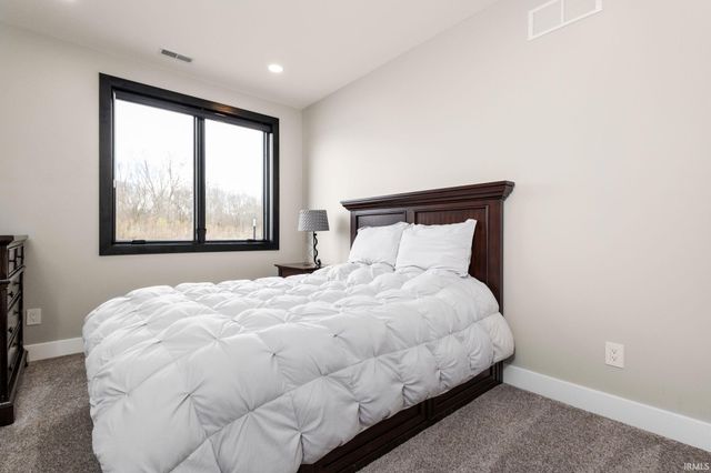 18455 Forest Glade Drive, South Bend, IN 46637