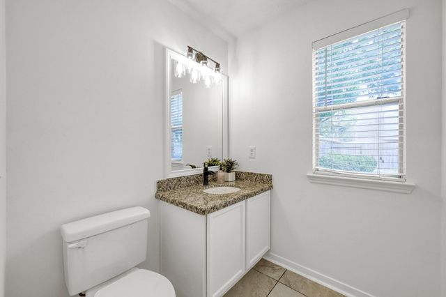 17602 S Summit Canyon Drive, Houston, TX 77095