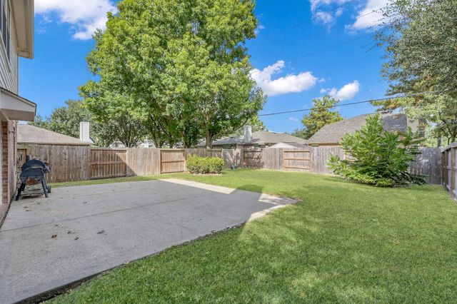 17602 S Summit Canyon Drive, Houston, TX 77095