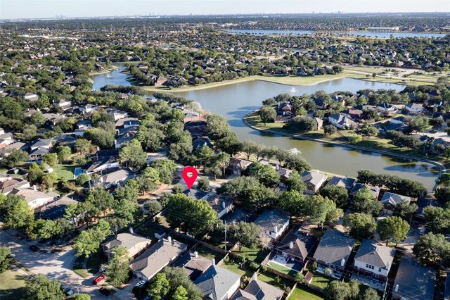17602 S Summit Canyon Drive, Houston, TX 77095