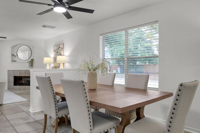 17602 S Summit Canyon Drive, Houston, TX 77095