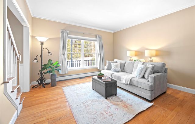 5 Monticello Drive, Amherst, NH 03031