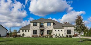 7048 Emerson Circle NW, Massillon, OH 44646