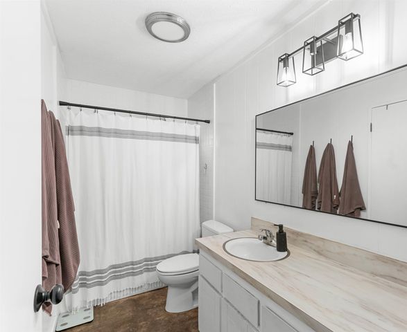 32 Ulumau Pl, Paia, HI 96779