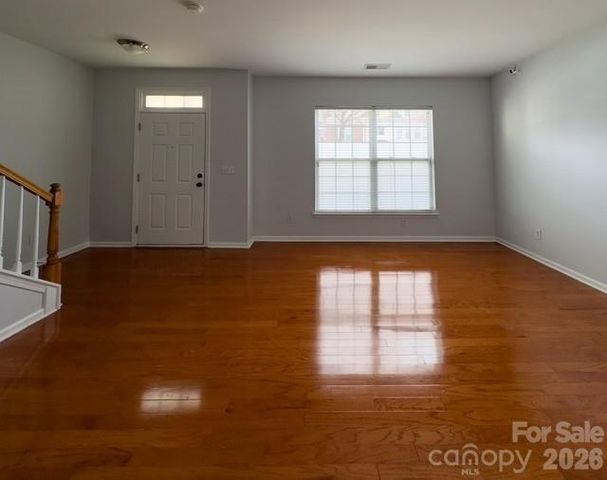 2009 Cambridge Beltway Drive, Charlotte, NC 28273