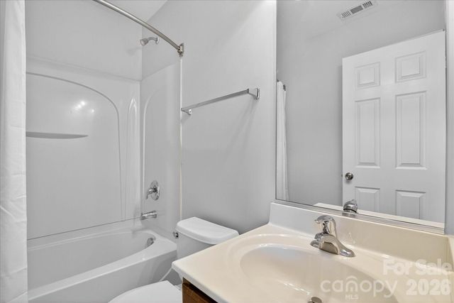2009 Cambridge Beltway Drive, Charlotte, NC 28273