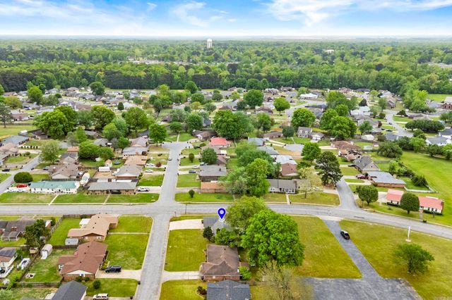 1 Devon Lane, Jacksonville, AR 72076