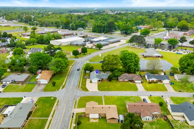 1 Devon Lane, Jacksonville, AR 72076