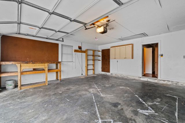 1 Devon Lane, Jacksonville, AR 72076