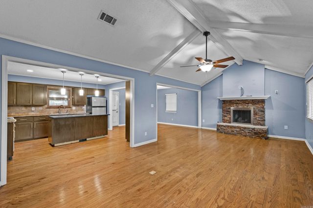 1 Devon Lane, Jacksonville, AR 72076