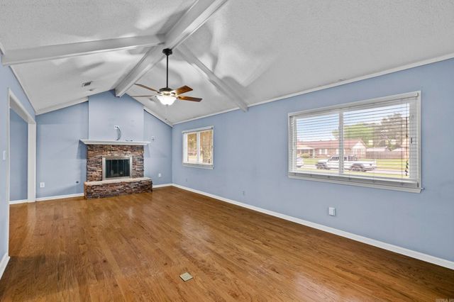 1 Devon Lane, Jacksonville, AR 72076