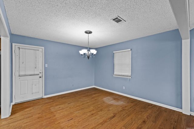 1 Devon Lane, Jacksonville, AR 72076