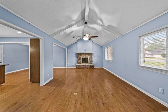 1 Devon Lane, Jacksonville, AR 72076