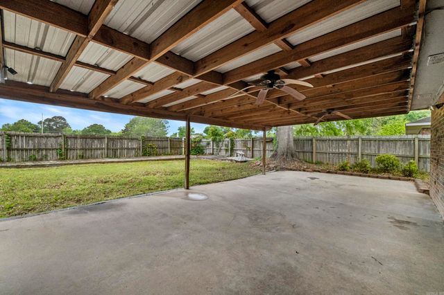 1 Devon Lane, Jacksonville, AR 72076