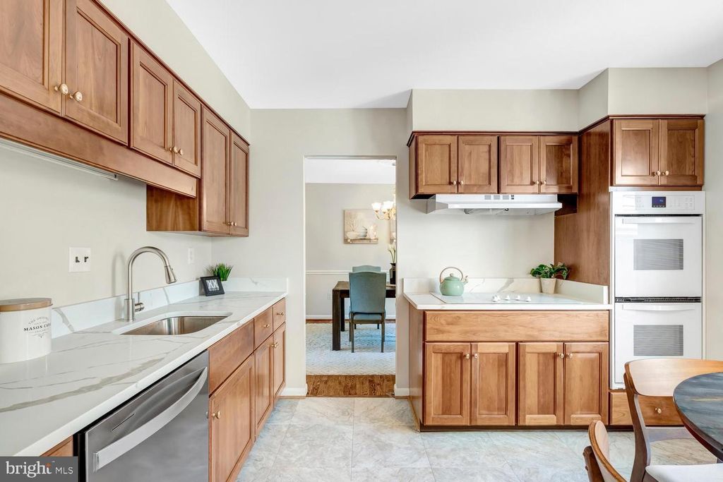Image 18 of property listing at 5128 CLAVEL TER, Rockville, MD 20853