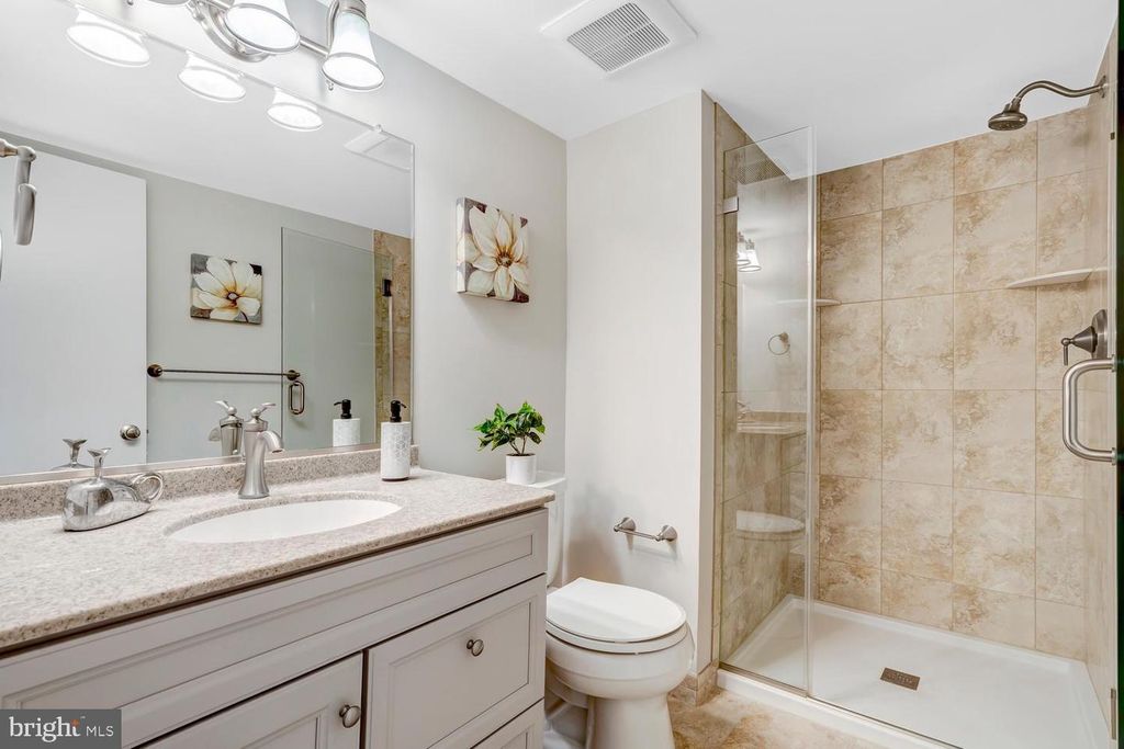 Image 25 of property listing at 5128 CLAVEL TER, Rockville, MD 20853