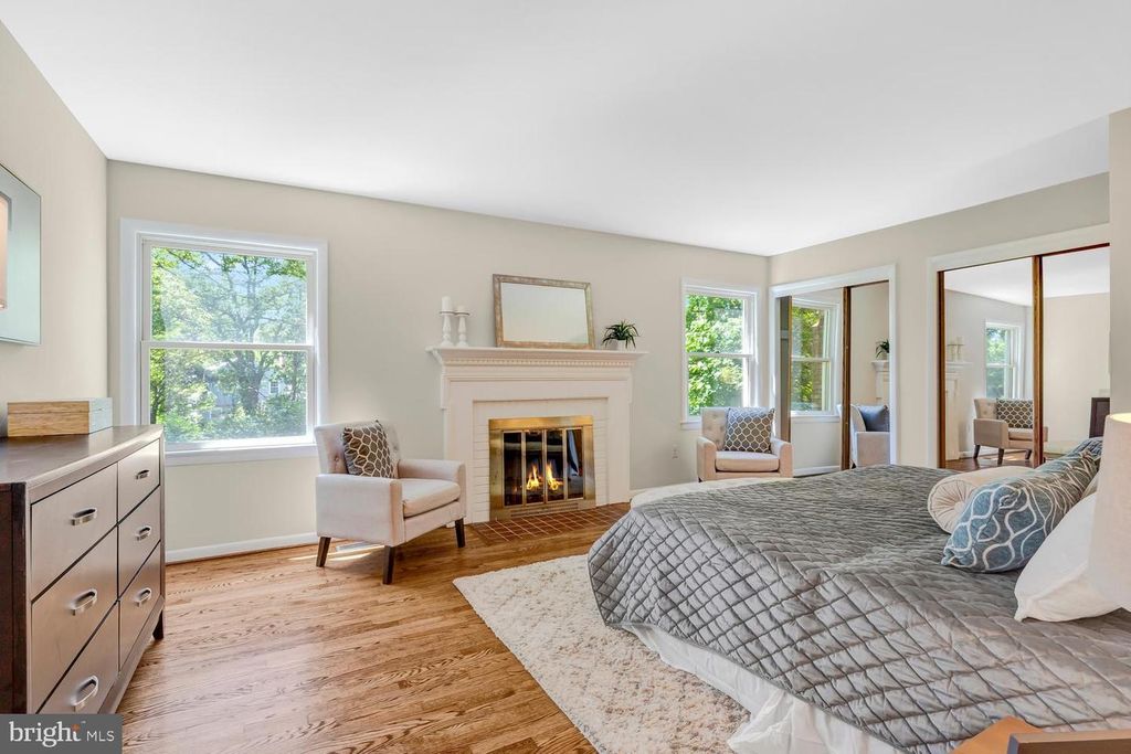 Image 28 of property listing at 5128 CLAVEL TER, Rockville, MD 20853