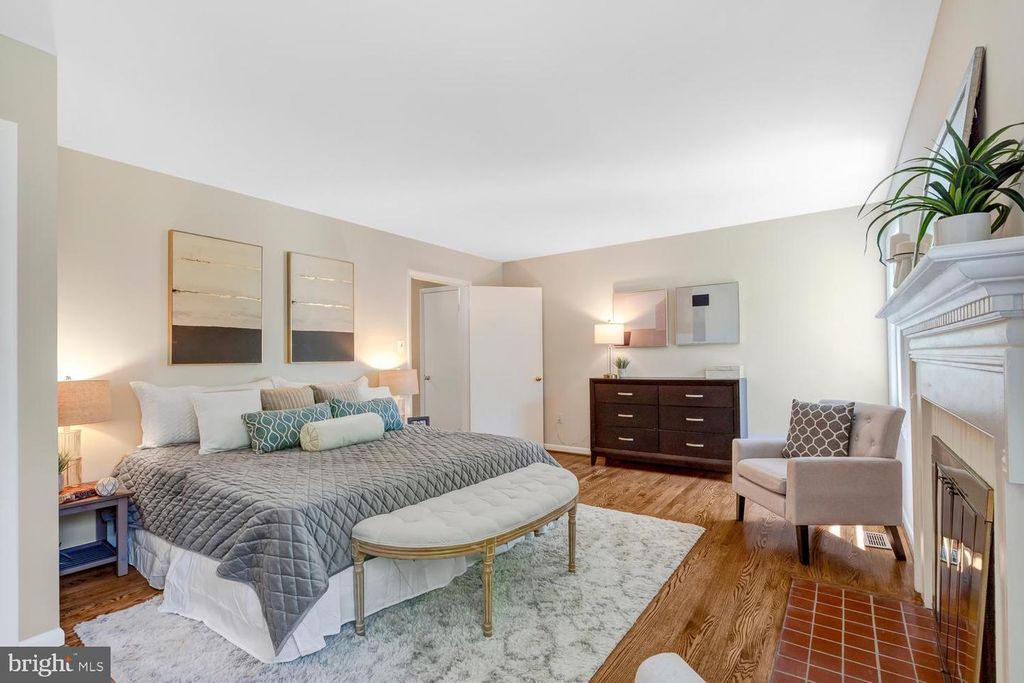 Image 30 of property listing at 5128 CLAVEL TER, Rockville, MD 20853