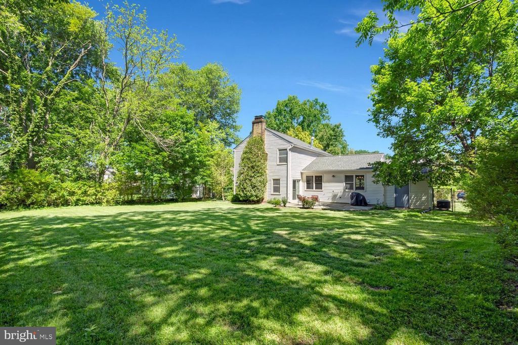 Image 44 of property listing at 5128 CLAVEL TER, Rockville, MD 20853