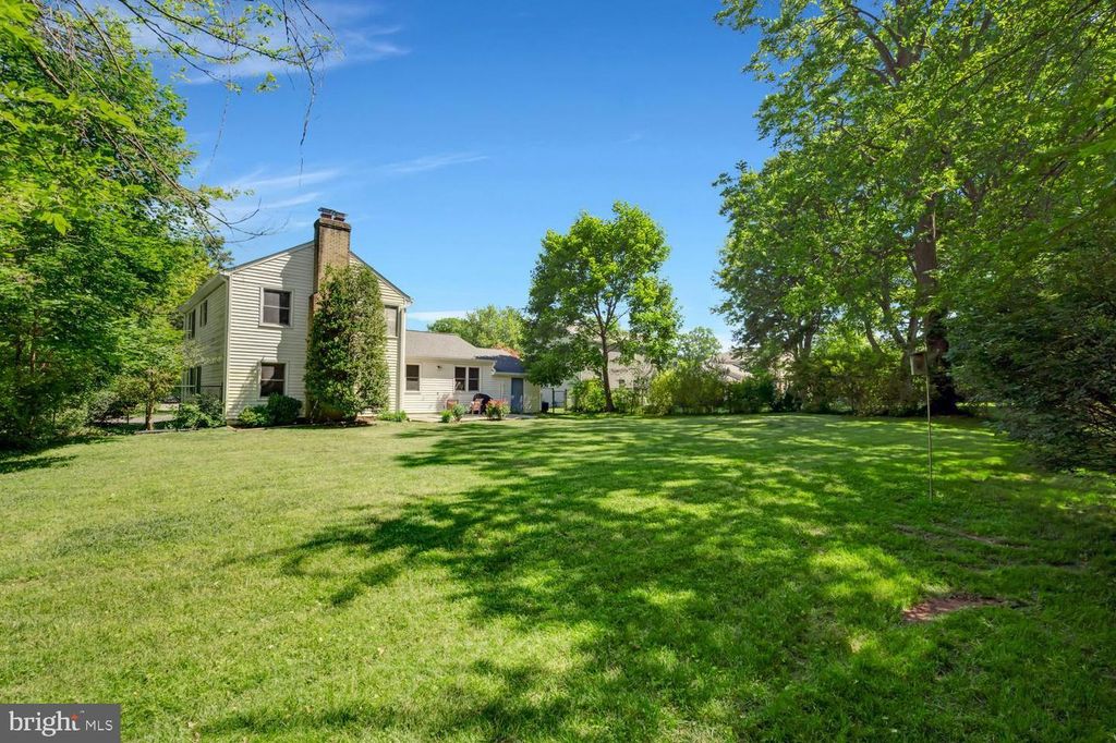 Image 45 of property listing at 5128 CLAVEL TER, Rockville, MD 20853