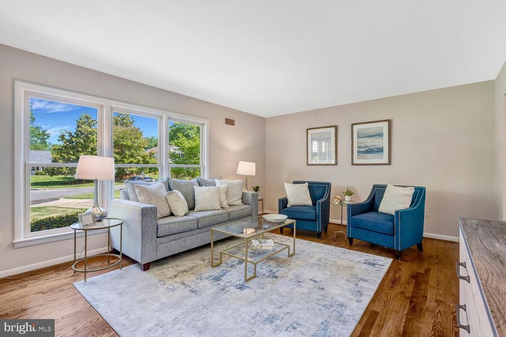 Image 9 of property listing at 5128 CLAVEL TER, Rockville, MD 20853