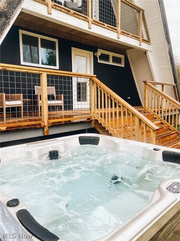 2793 Barclay Messerly Road, Southington, OH 44470