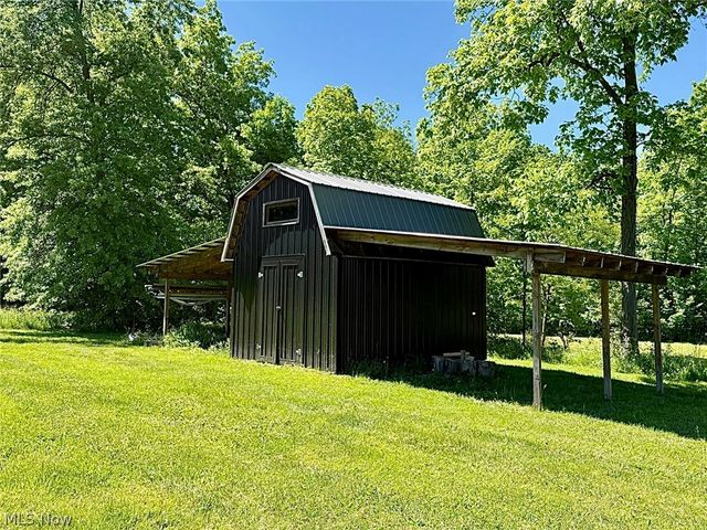 2793 Barclay Messerly Road, Southington, OH 44470