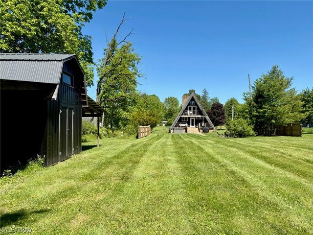 2793 Barclay Messerly Road, Southington, OH 44470