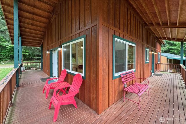 151 Kingo Ridge Road, Port Angeles, WA 98363