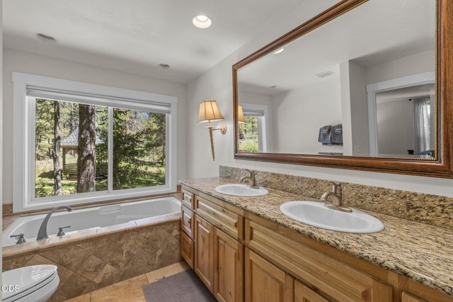 56832 Besson Road, Bend, OR 97707