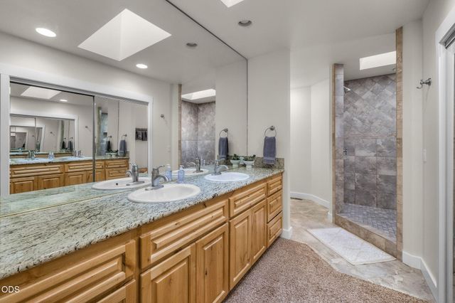 56832 Besson Road, Bend, OR 97707