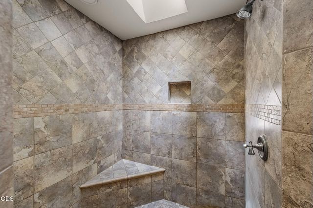 56832 Besson Road, Bend, OR 97707
