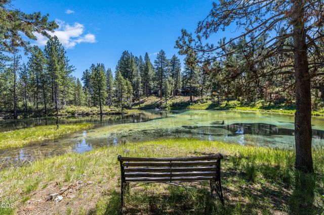 56832 Besson Road, Bend, OR 97707
