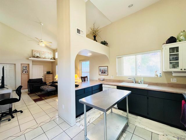 10689 S Calle Raquel, Yuma, AZ 85367