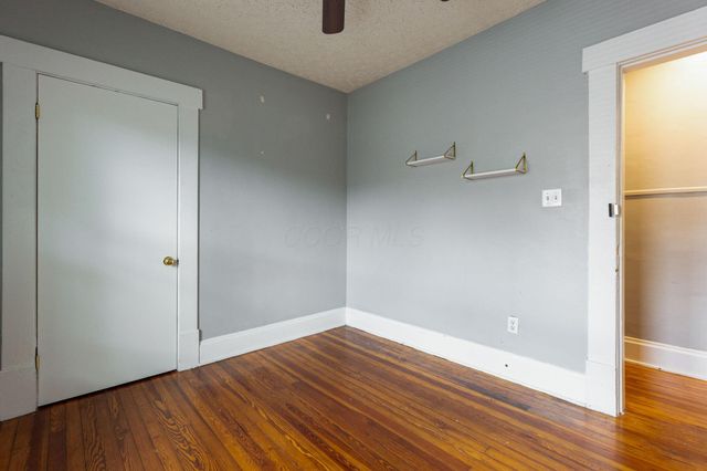 2513-2515 Indianola Avenue, Columbus, OH 43202