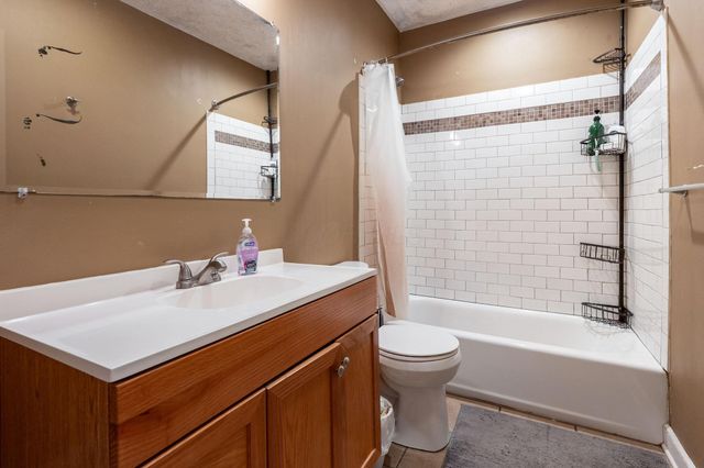 2513-2515 Indianola Avenue, Columbus, OH 43202