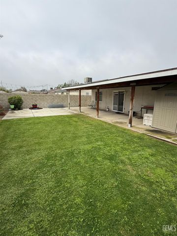 1305 Quartz Hill Road, Bakersfield, CA 93307