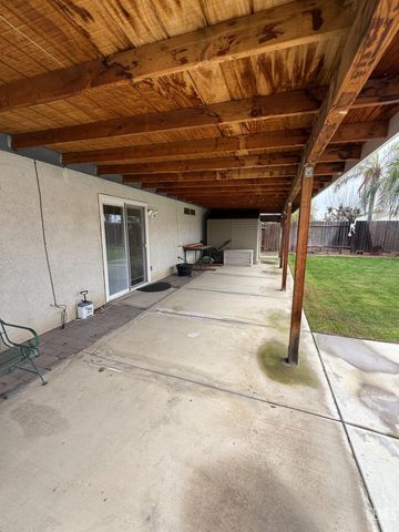 1305 Quartz Hill Road, Bakersfield, CA 93307