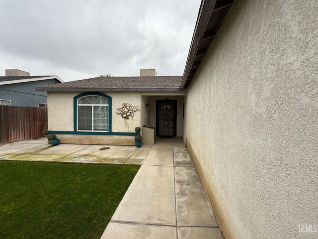 1305 Quartz Hill Road, Bakersfield, CA 93307