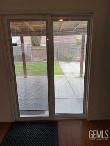 1305 Quartz Hill Road, Bakersfield, CA 93307