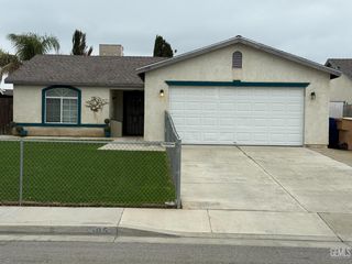 1305 Quartz Hill Road, Bakersfield, CA 93307
