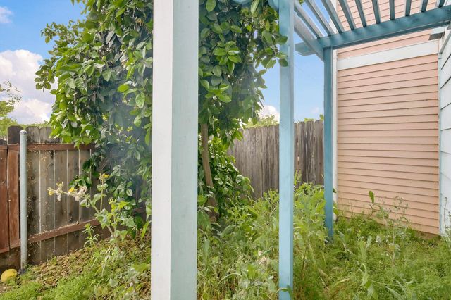 7139 Humanity Ln, Sacramento, CA 95822